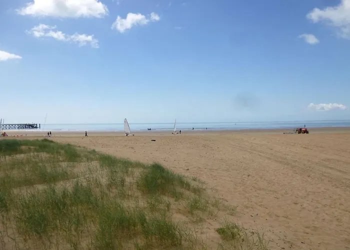 Maison Cosy Pres Avec Jardin Et Parking - Fr-1-224c-332 *