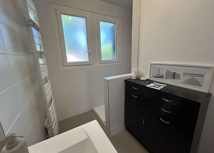 Maison Cosy Pres Avec Jardin Et Parking - Fr-1-224c-332