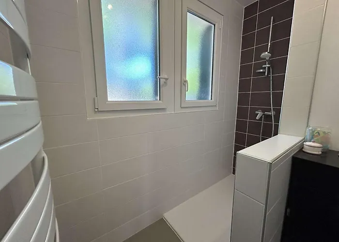 펜션 Maison Cosy Pres Avec Jardin Et Parking - Fr-1-224c-332 *